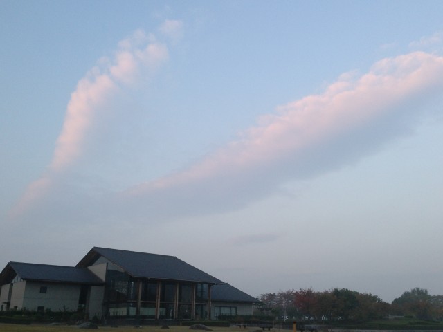 2013/11/18　雨上がりの朝の雲